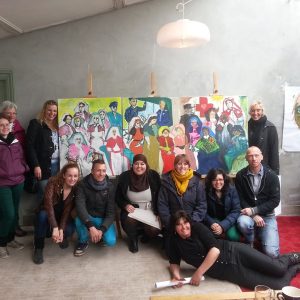 Workshops Bedrijven - Het Zorgteam Poseert Voor Hun Eigen Gesammtkunstwerk - 2013