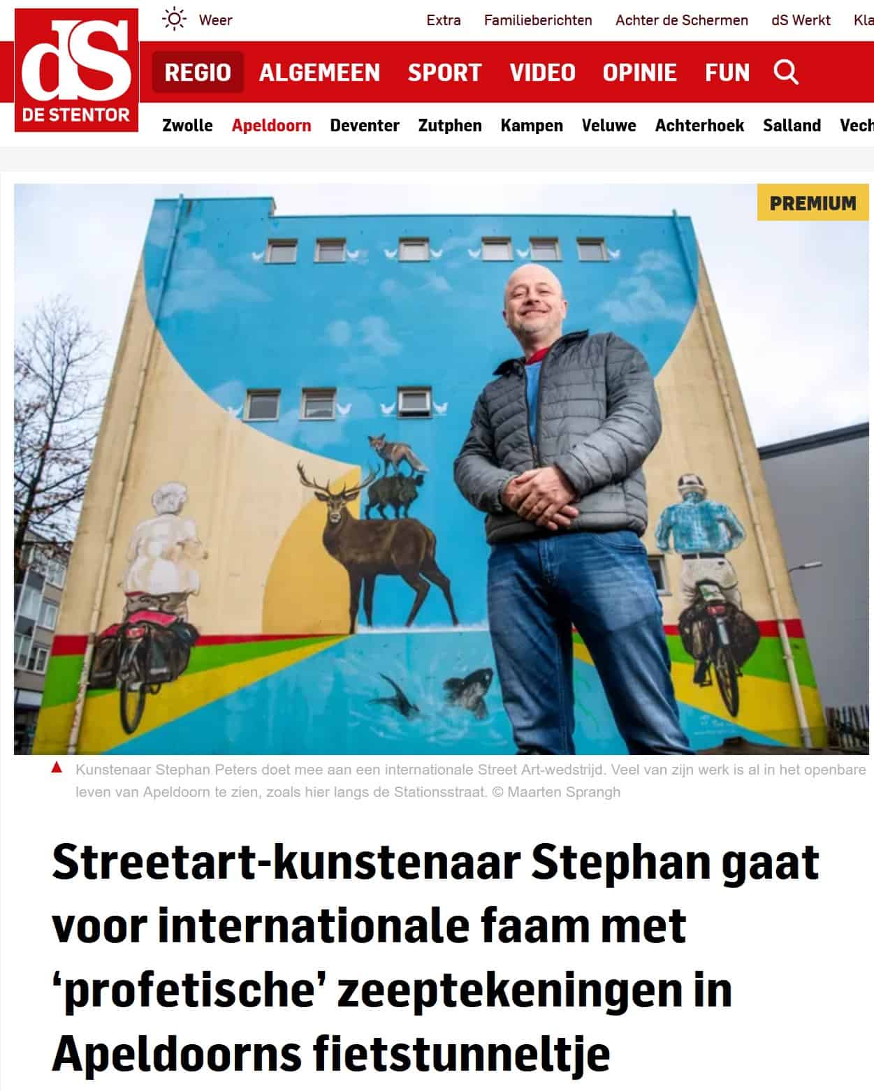 Stephan Peters op de foto voor een kunstwerk